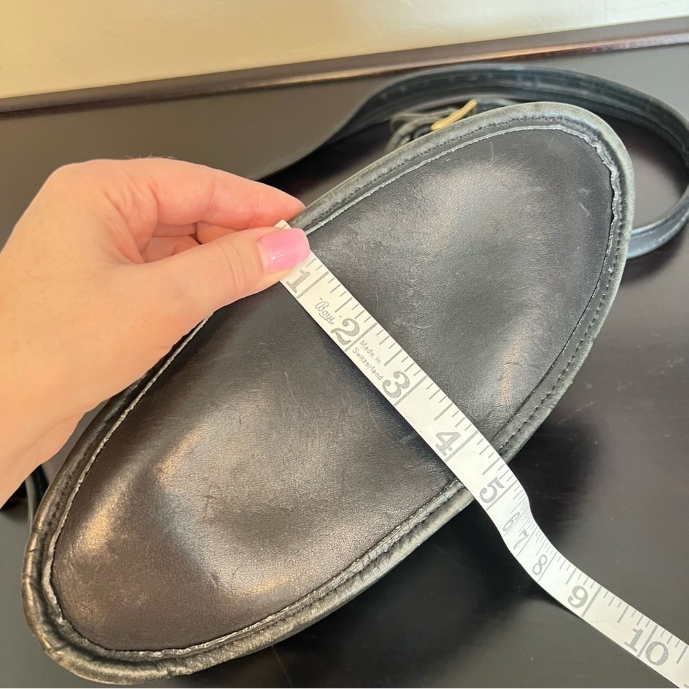 Vintage Coach 1996 medium sized duffle bag with zipper closure, black leather - Picture 14 of 16